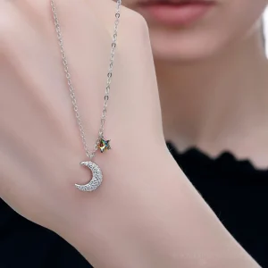 گردنبند نقره زنانه سواروسکی مدل ماه و ستاره