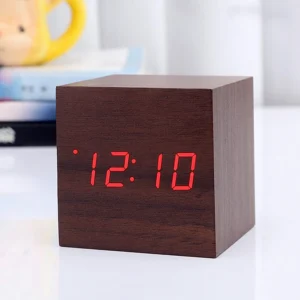ساعت رومیزی لاکچری دیجیتال وودن کلاک Wooden Clock مکعبی