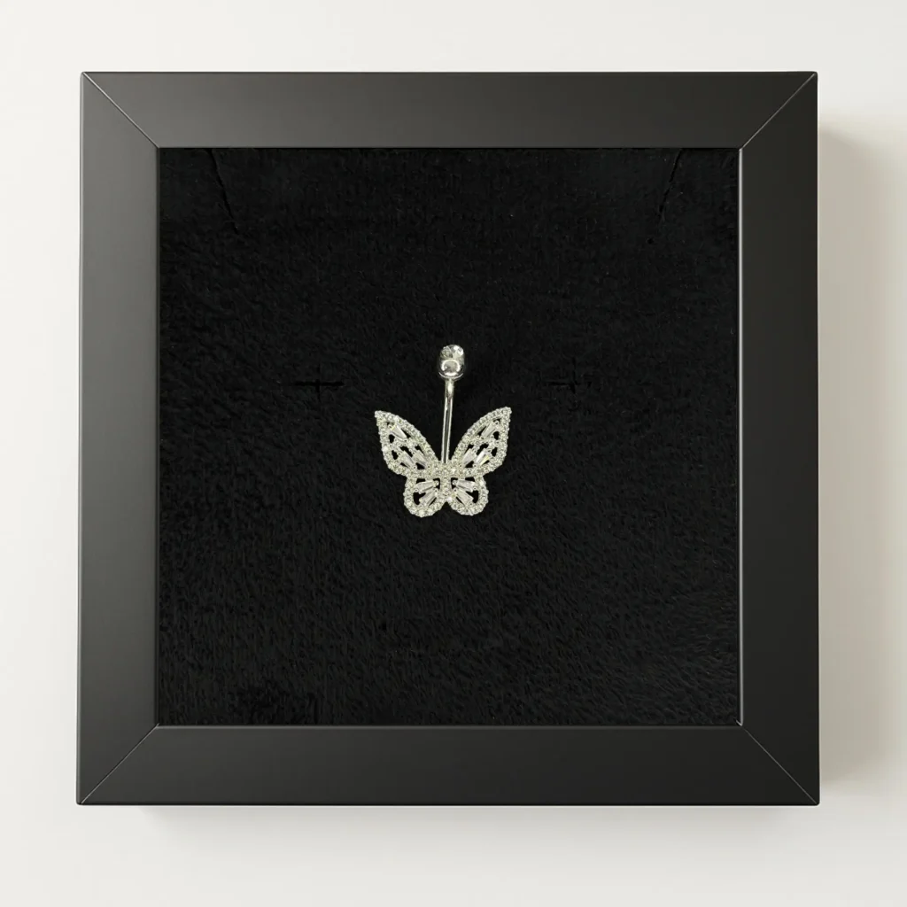 پرسینگ نقره ناف نگین دار طرح پروانه