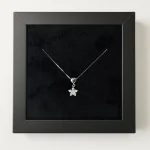 گردنبند نقره طرح قلب و گل نگین‌دار