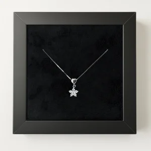 گردنبند نقره طرح قلب و گل نگین‌دار