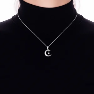 گردنبند نقره مدل ماه و آویز ستاره نگین‌دار