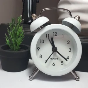 ساعت رومیزی زنگدار کلاسیک با صفحه ساده سایز کوچک