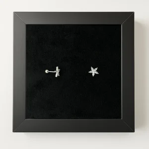 پیرسینگ نقره گوش طرح گلبرگ نگین دار دوتایی