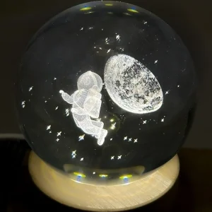 چراغ خواب گوی کریستالی فضانورد و ماه