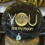 چراغ رومیزی گوی کریستالی طرح تو ماه منی U are my moon