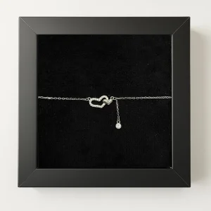 دستبند نقره دخترانه مدل دو قلب نگین دار با آویز