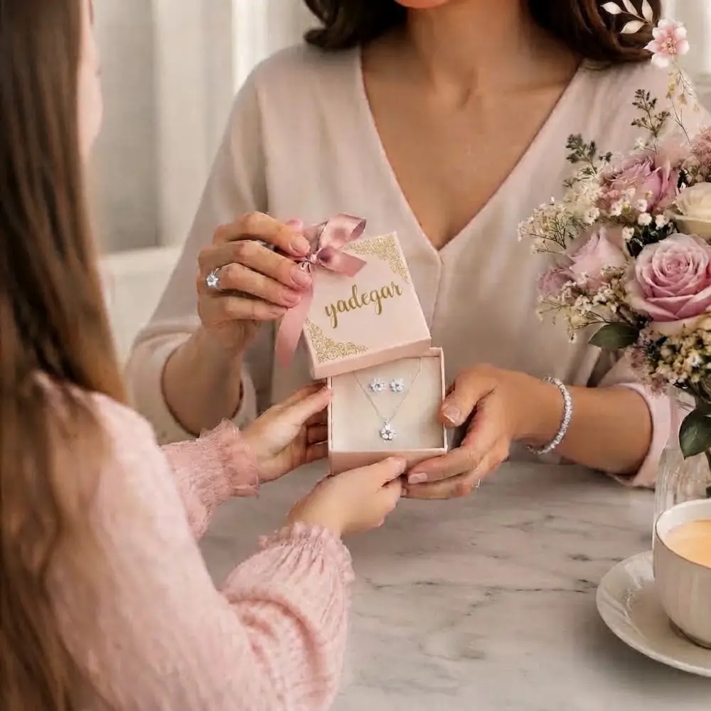 کادو روز دختر مناسب برای هر رابطه